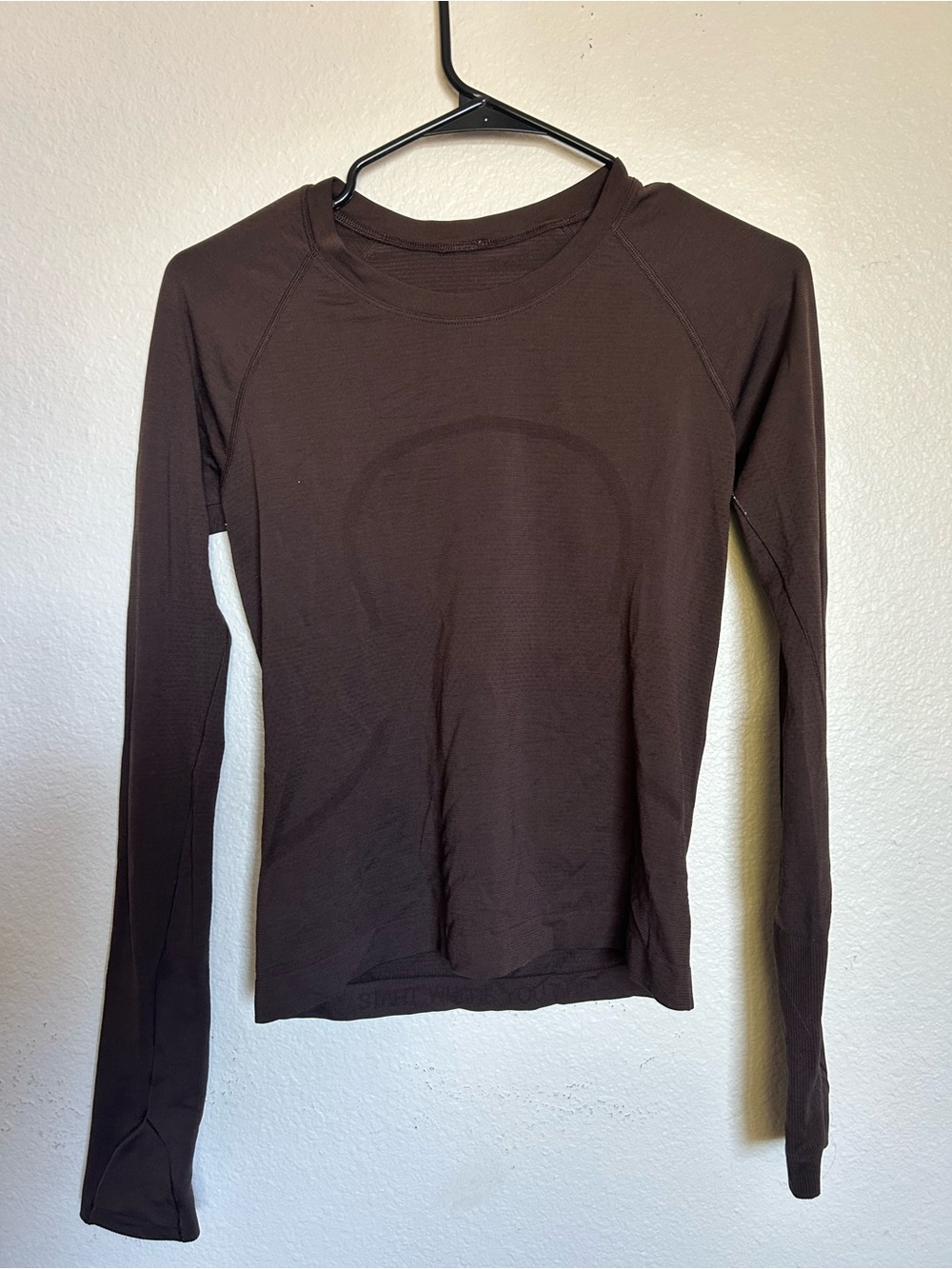 Lululemon Long Sleeve Race length - Espresso